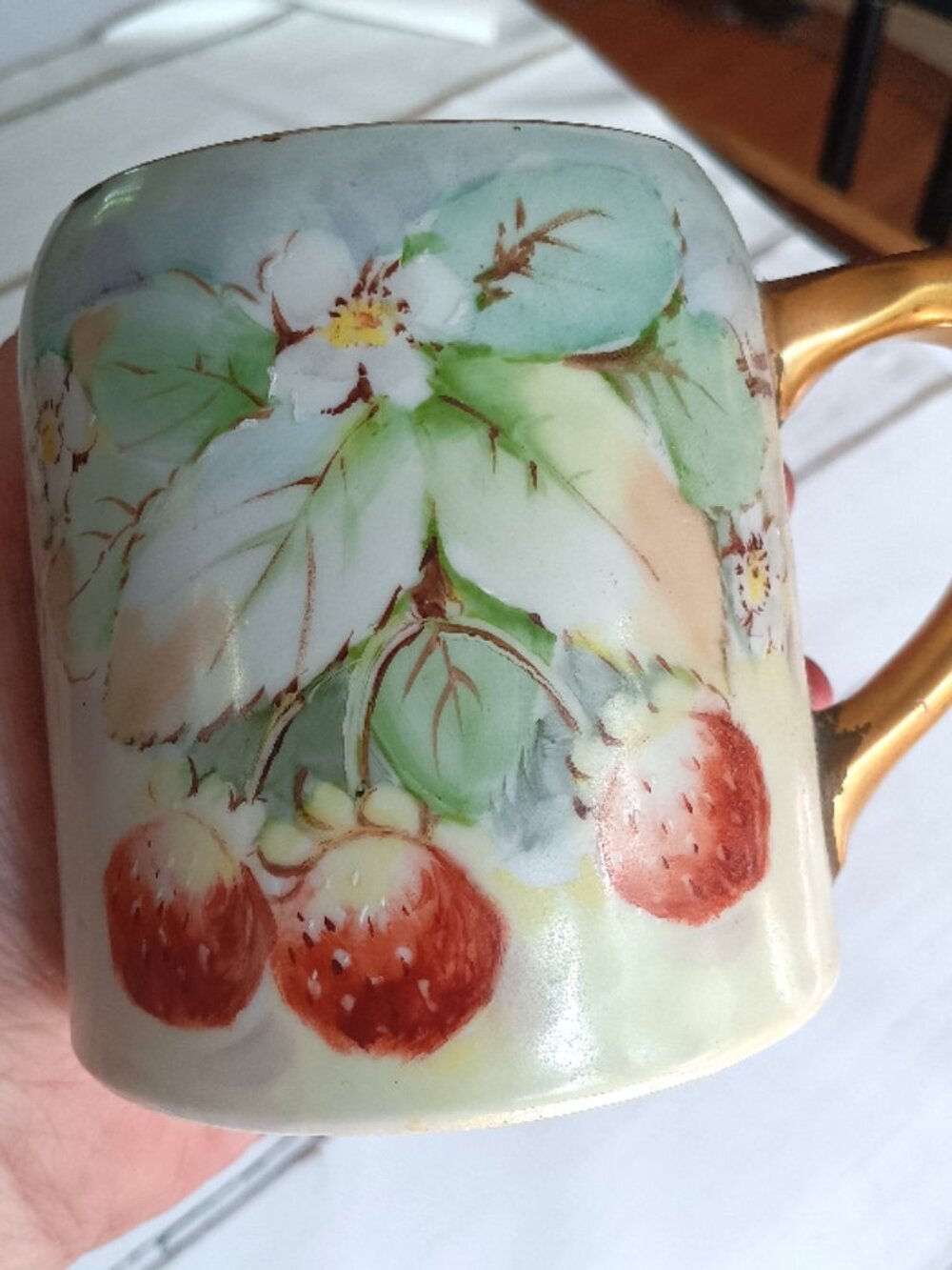 Vintage Strawberry Design with Gold Handle